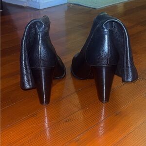 Vero Cuoio Women's Black Leather mid calf  Boots